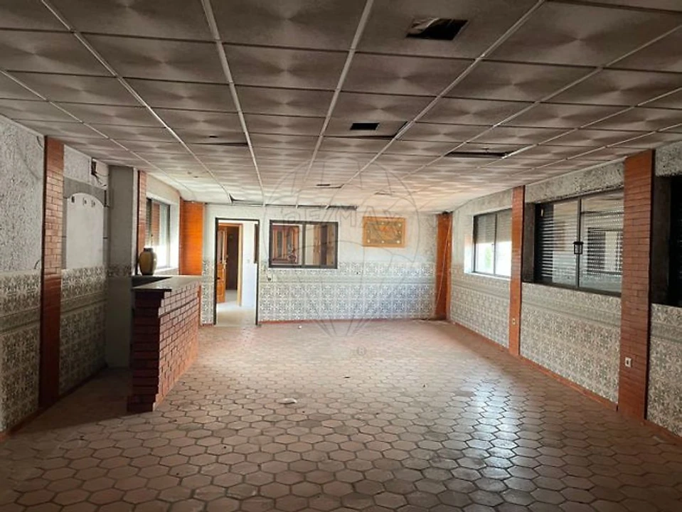 Moradia T3 para Venda em São Roque Foto 12