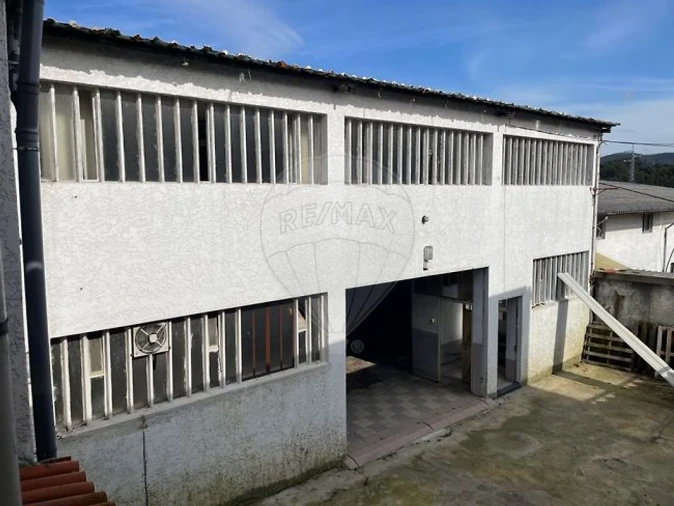 Moradia T3 para Venda em São Roque Foto 3