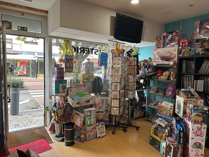 Negócio para Venda em Vila Chã, Codal e Vila Cova de Perrinho Foto 4