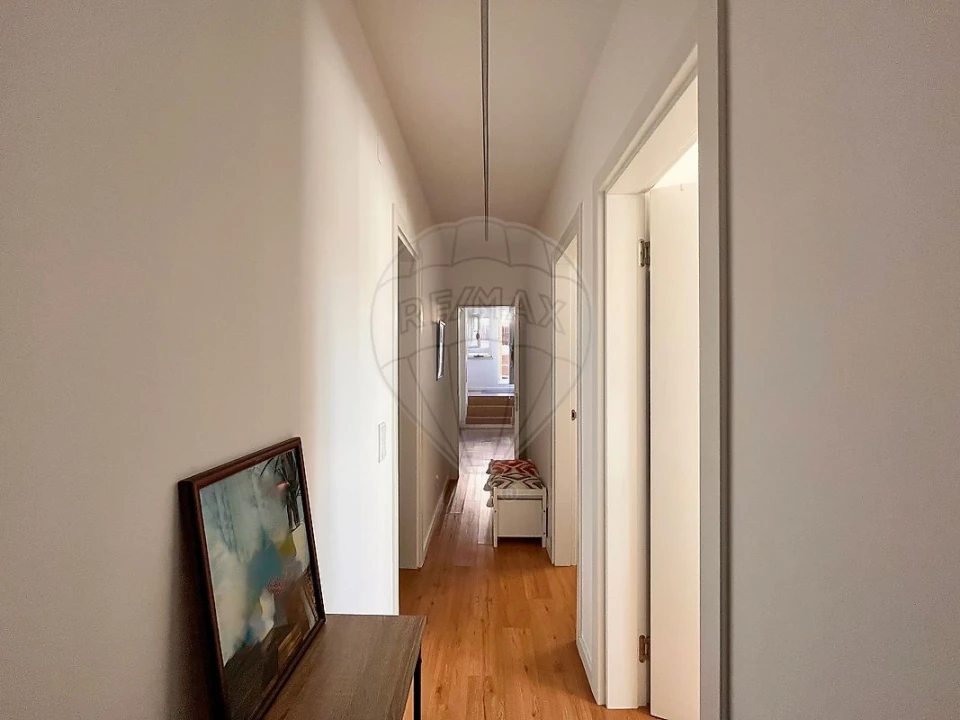 Apartamento T3 para Venda em Massamá e Monte Abraão Foto 13