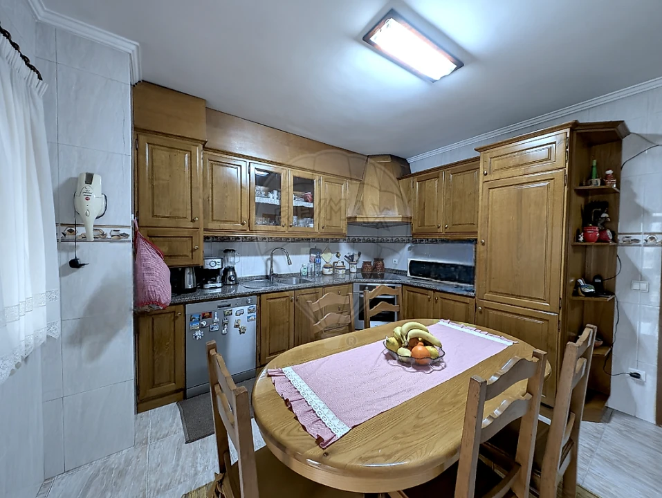 Apartamento T2 para Venda em São João da Madeira Foto 9