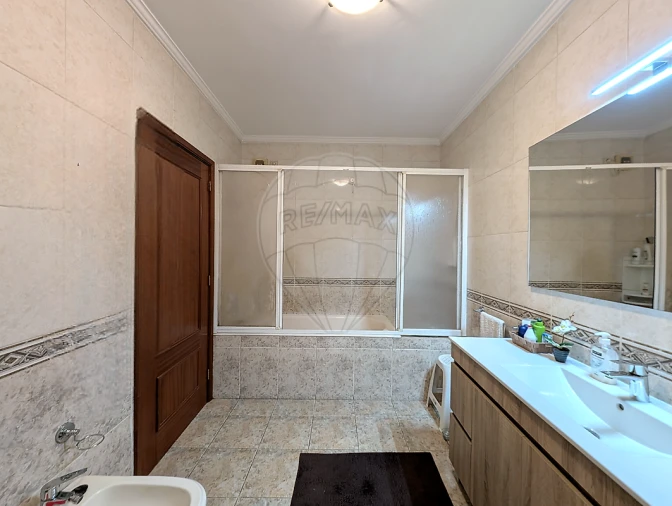 Apartamento T2 para Venda em São João da Madeira Foto 26