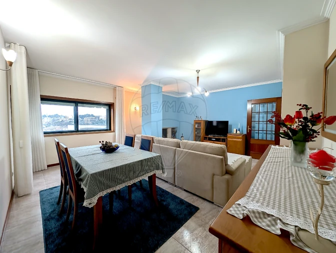 Apartamento T2 para Venda em São João da Madeira Foto 4