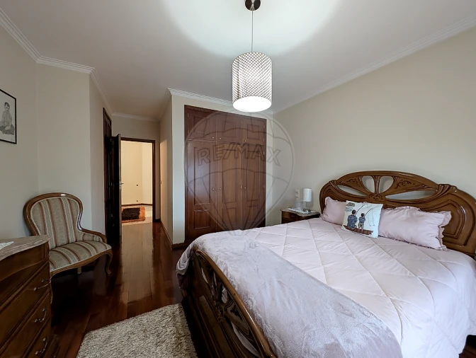 Apartamento T2 para Venda em São João da Madeira Foto 14