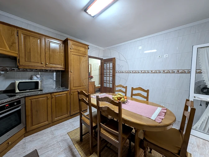 Apartamento T2 para Venda em São João da Madeira Foto 8