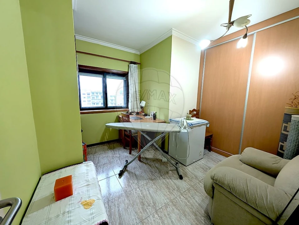 Apartamento T2 para Venda em São João da Madeira Foto 21