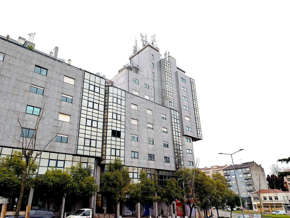 Apartamento T2 para Venda em São João da Madeira Foto 34