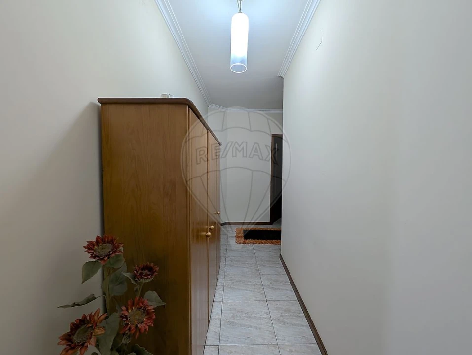 Apartamento T2 para Venda em São João da Madeira Foto 24