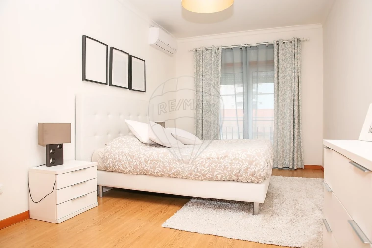 Apartamento T2 para Venda em Azambuja Foto 13