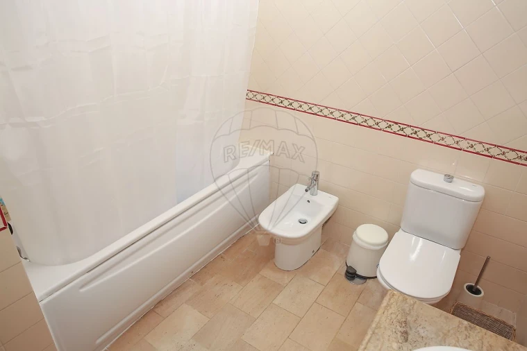 Apartamento T2 para Venda em Azambuja Foto 21