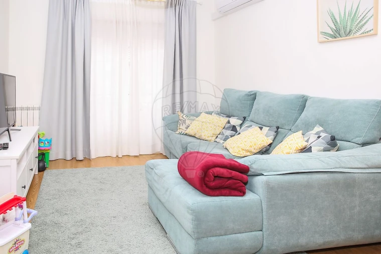 Apartamento T2 para Venda em Azambuja Foto 10