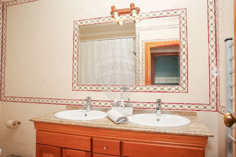 Apartamento T2 para Venda em Azambuja Foto 20