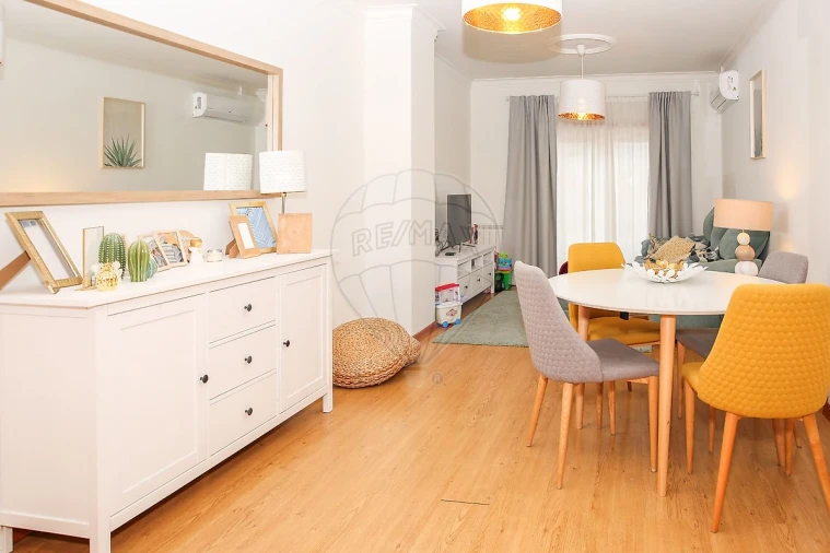 Apartamento T2 para Venda em Azambuja Foto 9