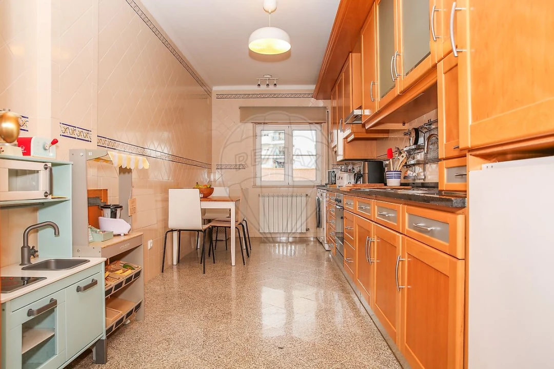 Apartamento T2 para Venda em Azambuja Foto 3