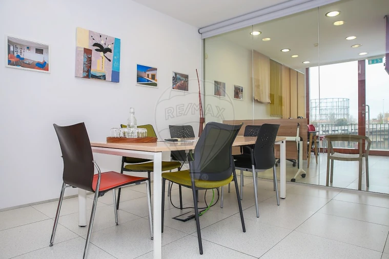 Escritório para Venda em Parque das Nações Foto 13