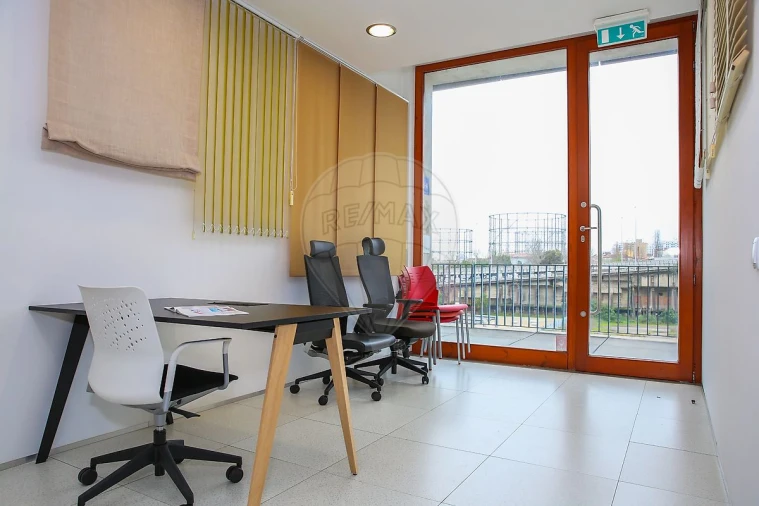 Escritório para Venda em Parque das Nações Foto 4