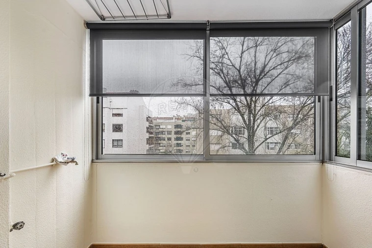 Apartamento T4 para Arrendamento em Ramalde Foto 10