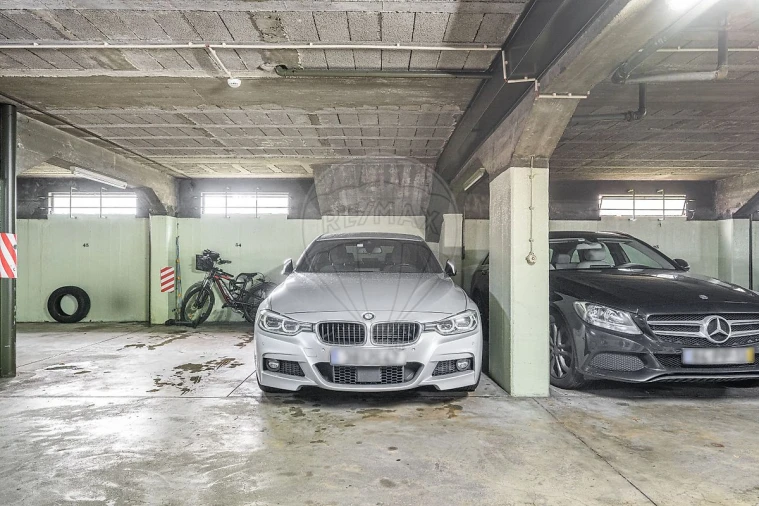 Apartamento T4 para Arrendamento em Ramalde Foto 23