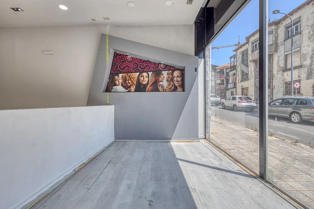 Loja para Venda em Cedofeita, Santo Ildefonso, Sé, Miragaia, São Nicolau e Vitória Foto 7