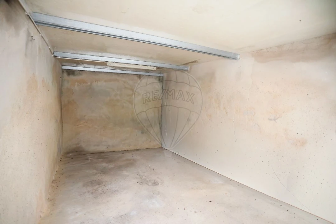 Moradia T3 para Venda em Salir de Matos Foto 17