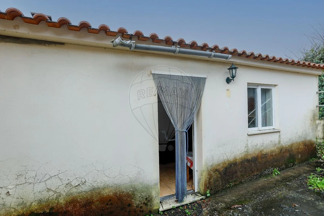 Moradia T3 para Venda em Salir de Matos Foto 19