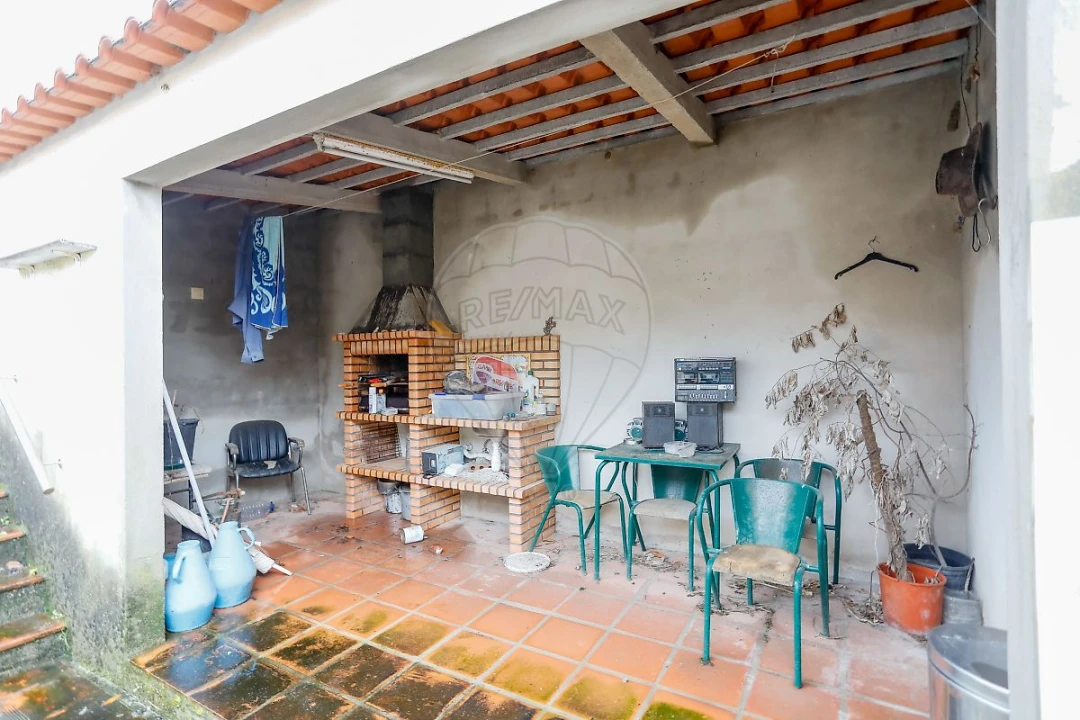 Moradia T3 para Venda em Salir de Matos Foto 23