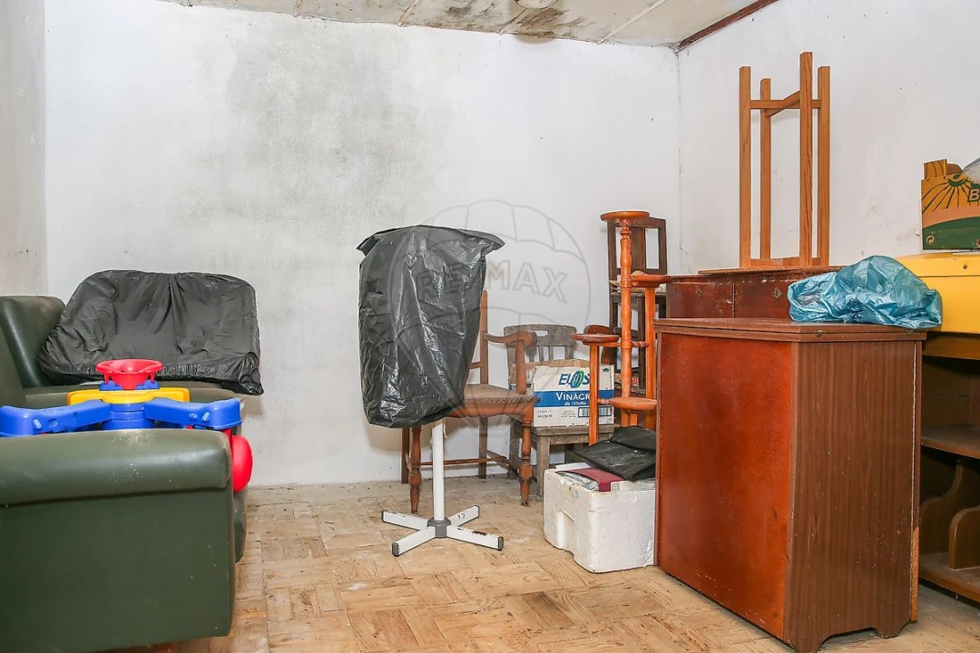 Moradia T3 para Venda em Dois Portos e Runa Foto 6