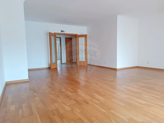 Apartamento T3 para Venda em Samora Correia Foto 5