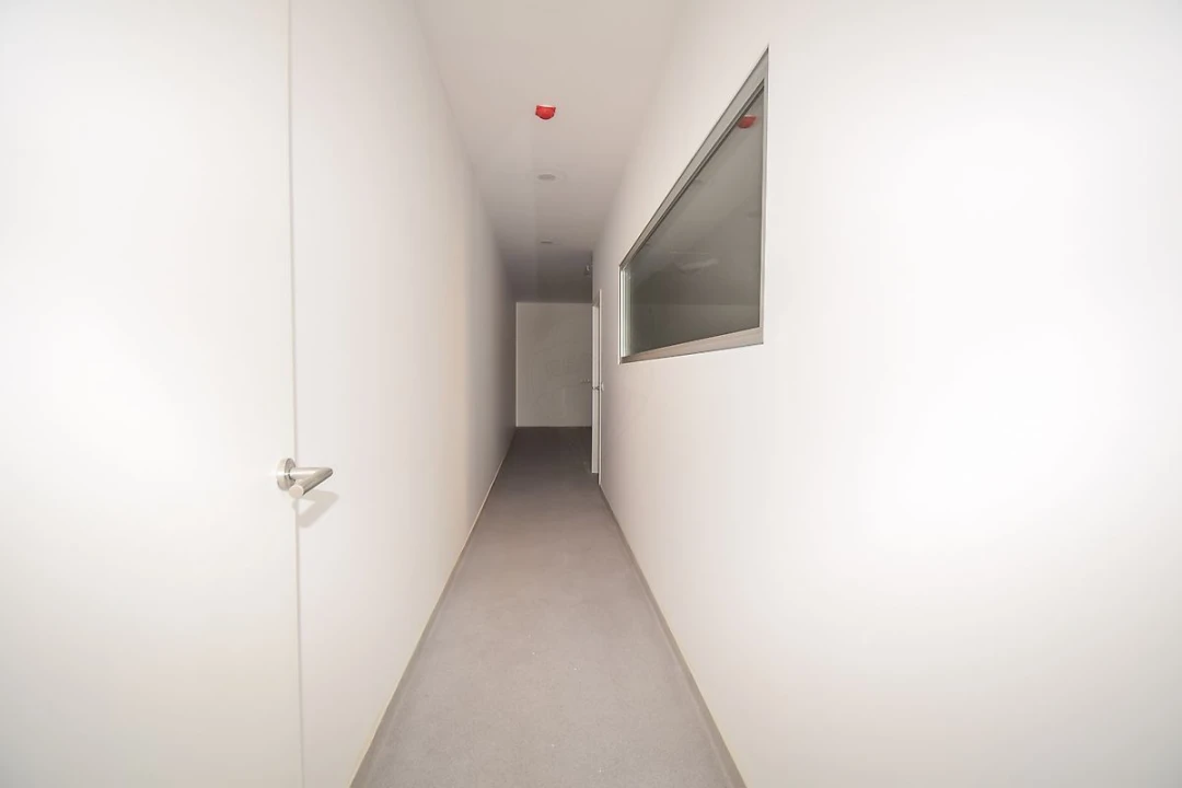 Loja para Arrendamento em São Domingos de Rana Foto 4