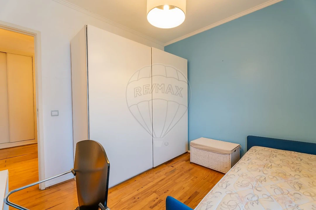 Apartamento T2 para Arrendamento em Lumiar Foto 25