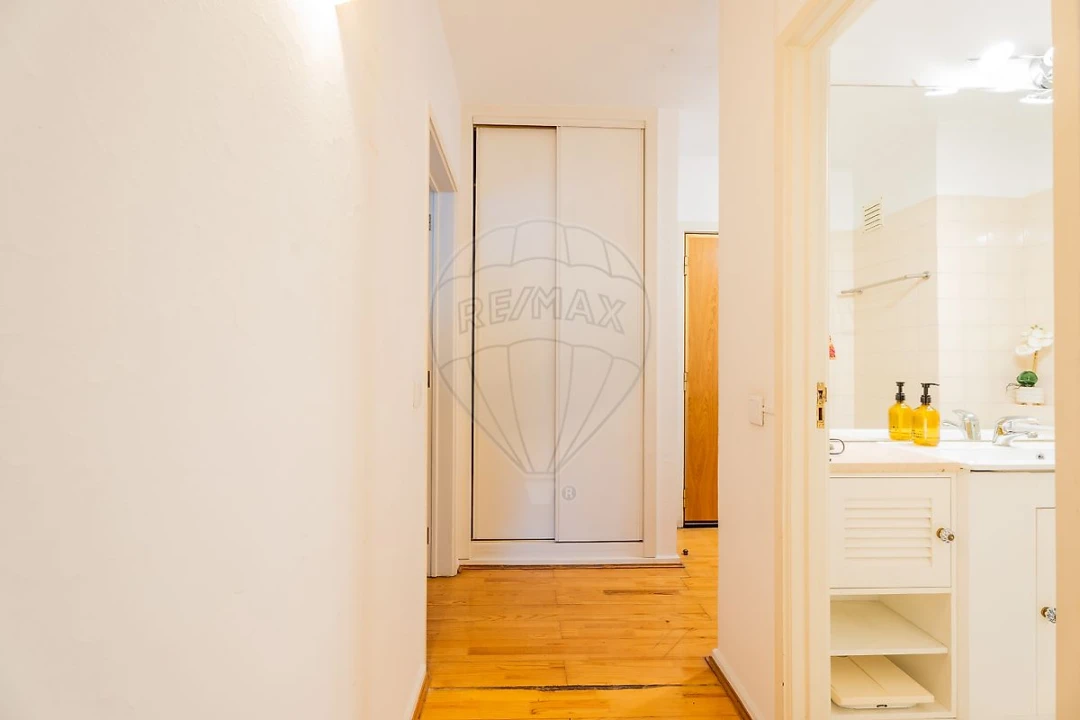 Apartamento T2 para Arrendamento em Lumiar Foto 27