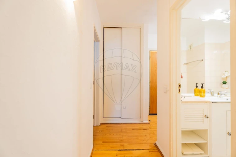 Apartamento T2 para Arrendamento em Lumiar Foto 27