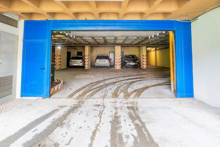 Apartamento T2 para Arrendamento em Lumiar Foto 40