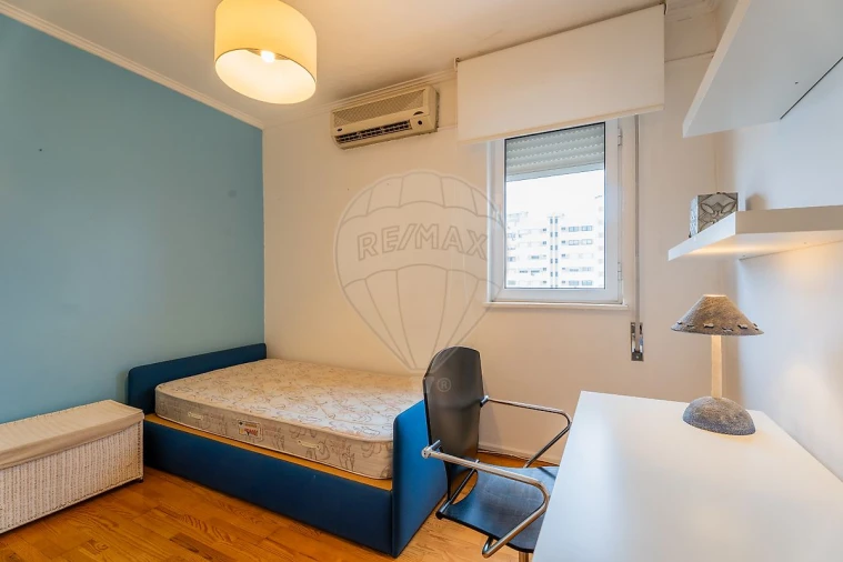 Apartamento T2 para Arrendamento em Lumiar Foto 23