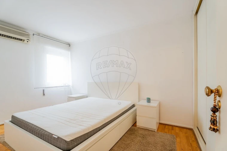 Apartamento T2 para Arrendamento em Lumiar Foto 21