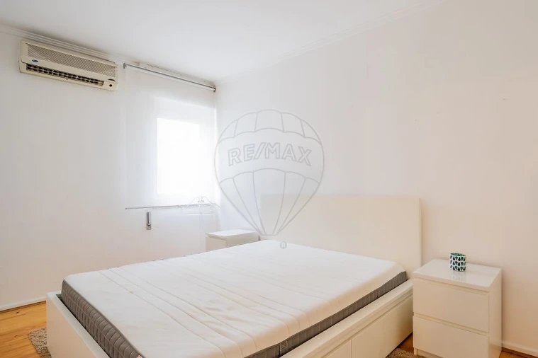 Apartamento T2 para Arrendamento em Lumiar Foto 20