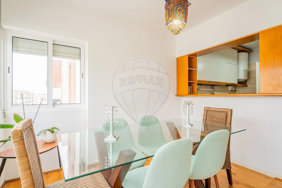 Apartamento T2 para Arrendamento em Lumiar Foto 9