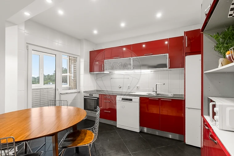 Apartamento T2 para Venda em Esmoriz Foto 13