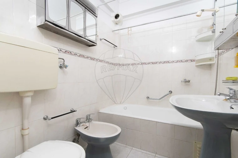 Apartamento T1 para Venda em Barcarena Foto 12