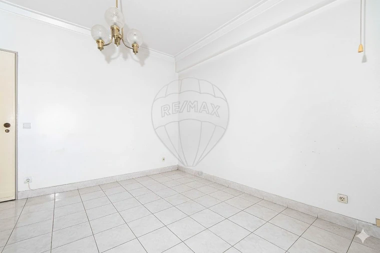 Apartamento T1 para Venda em Barcarena Foto 7