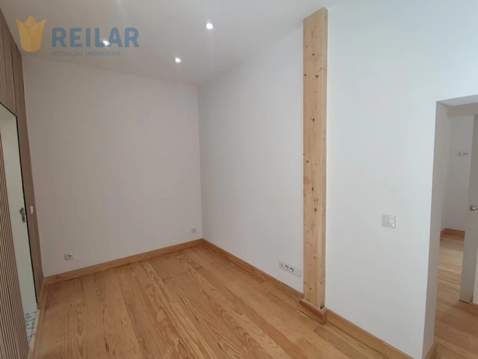 Apartamento T2 para Arrendamento em São Vicente Foto 6