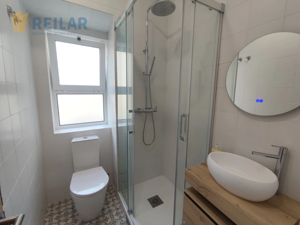 Apartamento T2 para Arrendamento em São Vicente Foto 12