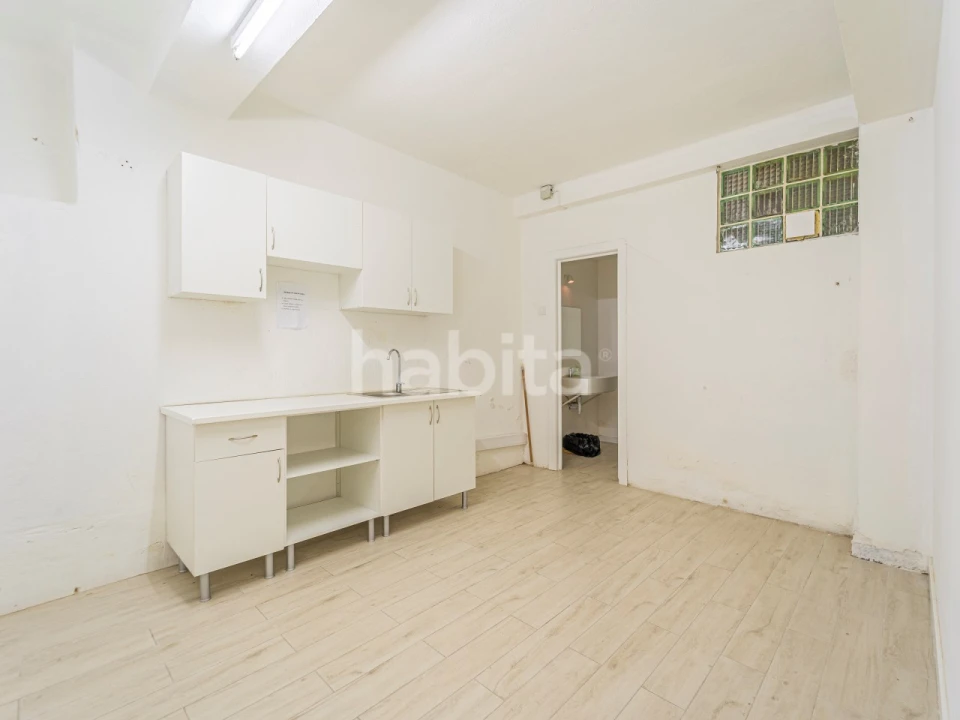 Loja para Venda em Santo António Foto 13