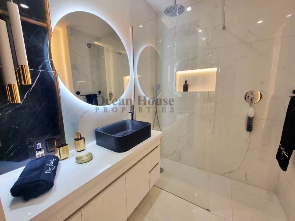 Apartamento T1 para Venda em Quarteira Foto 13