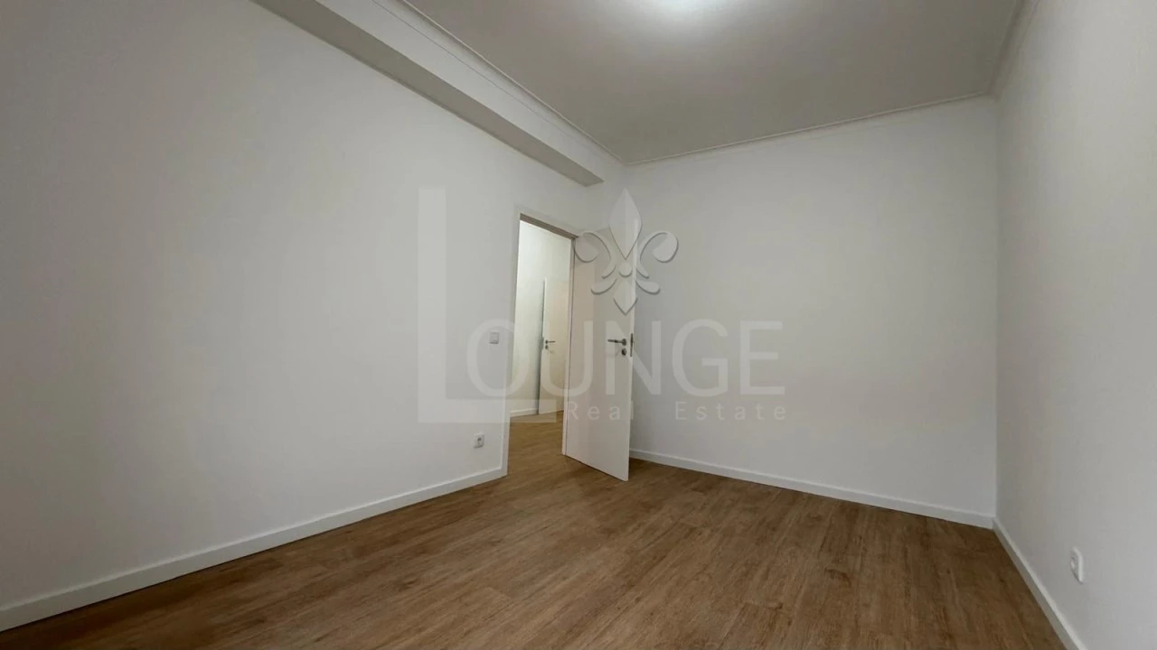 Apartamento T3 para Venda em Fânzeres e São Pedro da Cova Foto 14