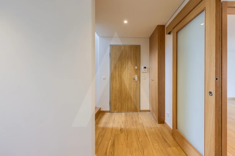 Apartamento T4 para Venda em Aradas Foto 9