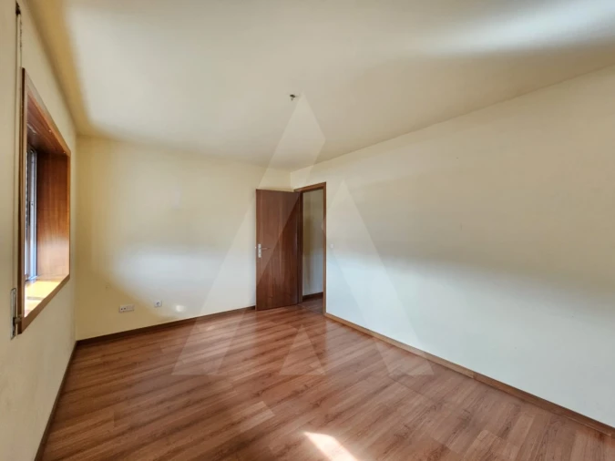 Apartamento T3 para Arrendamento em Aradas Foto 12
