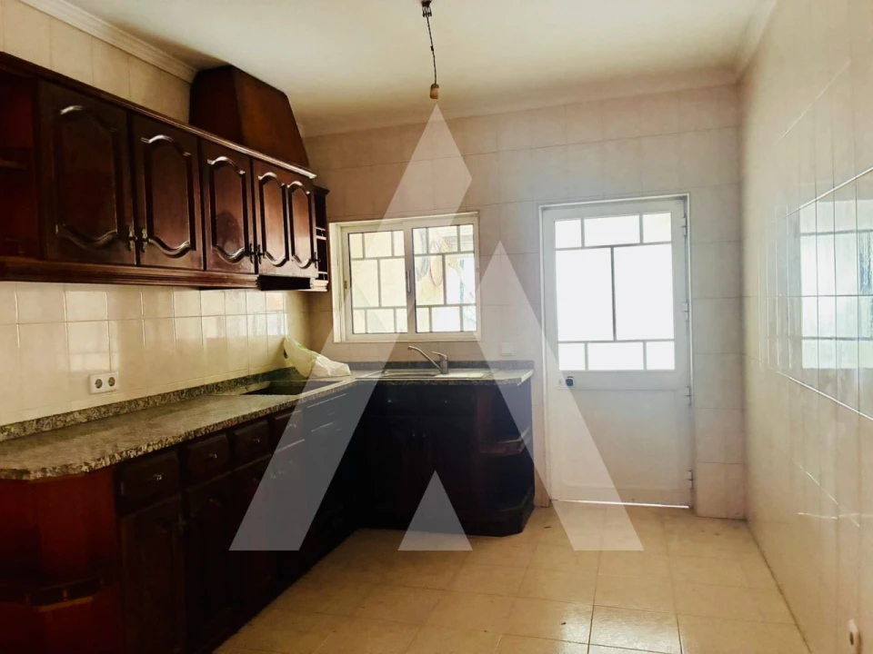 Moradia T4 para Venda em Esgueira Foto 5