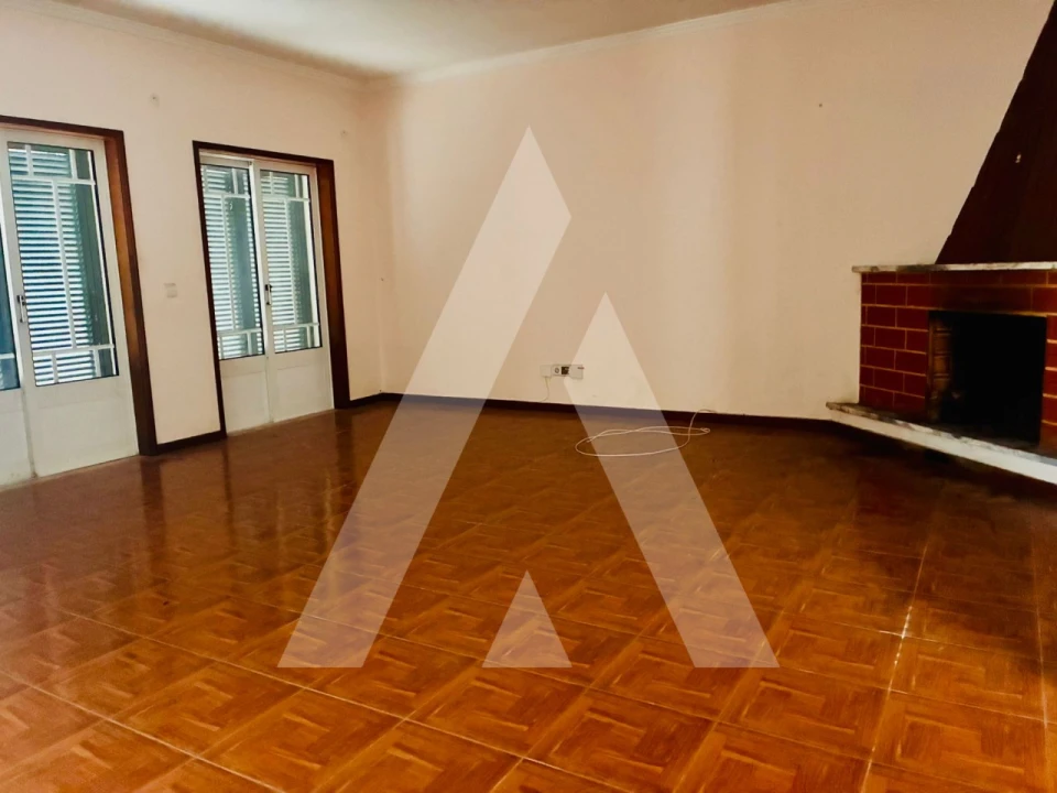 Moradia T4 para Venda em Esgueira Foto 4