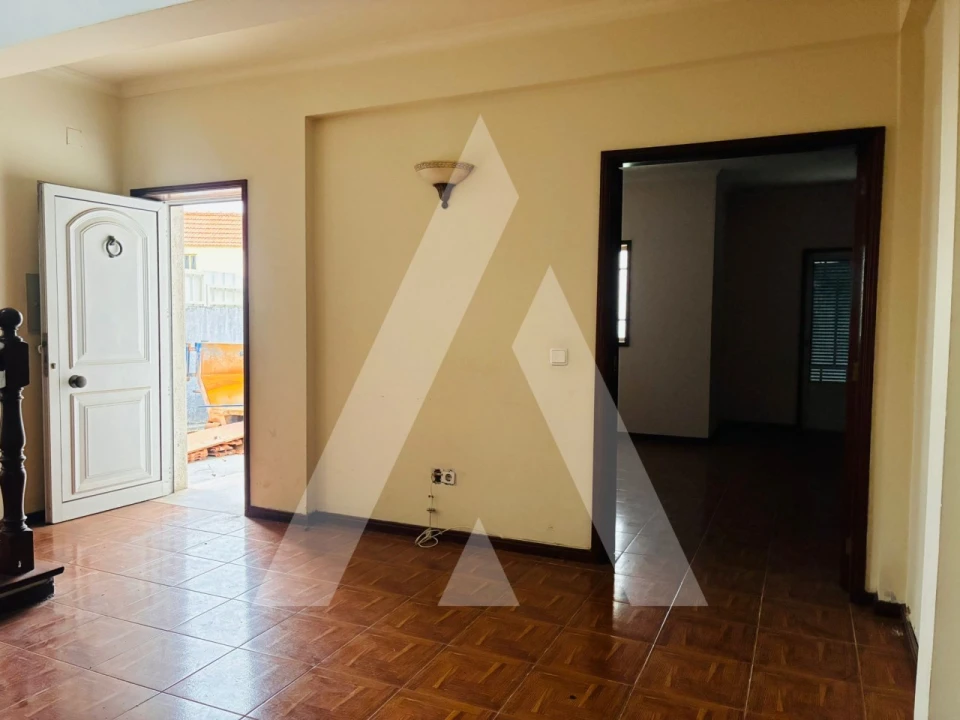 Moradia T4 para Venda em Esgueira Foto 8